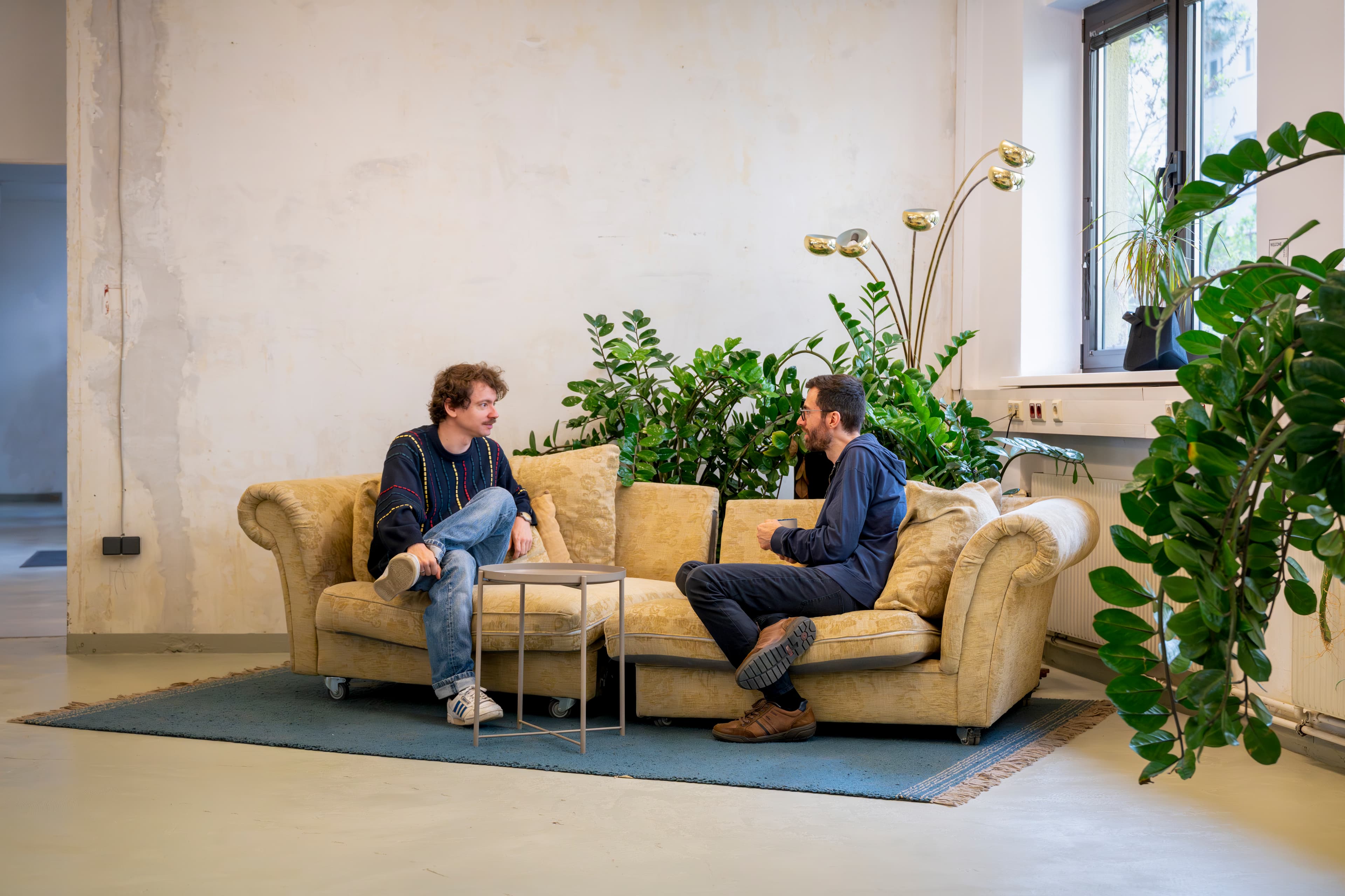 Coworking desk at Das Packhaus